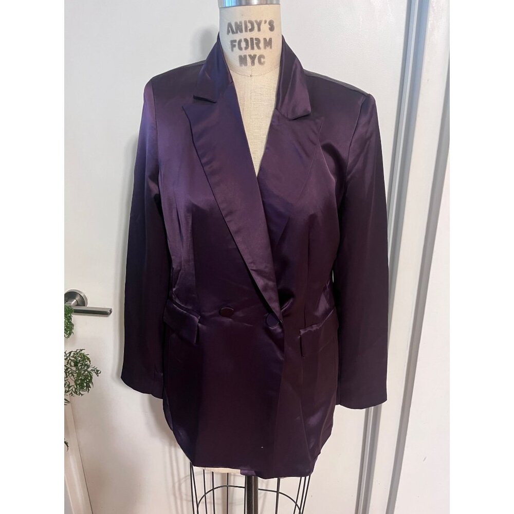 NWOT HOUSE OF HARLOW 1960 Purple Satin Blazer Size‎ Medium